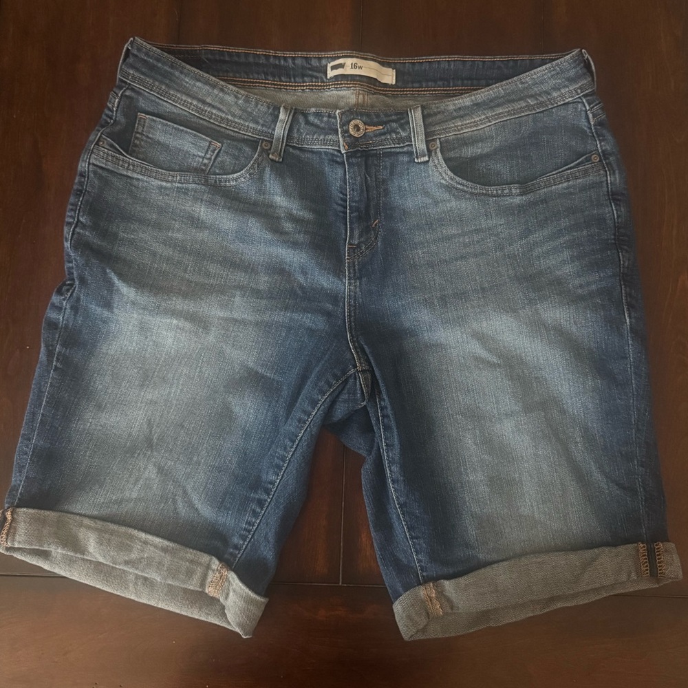 Levi’s’ Women's Blue Denim Shorts 16